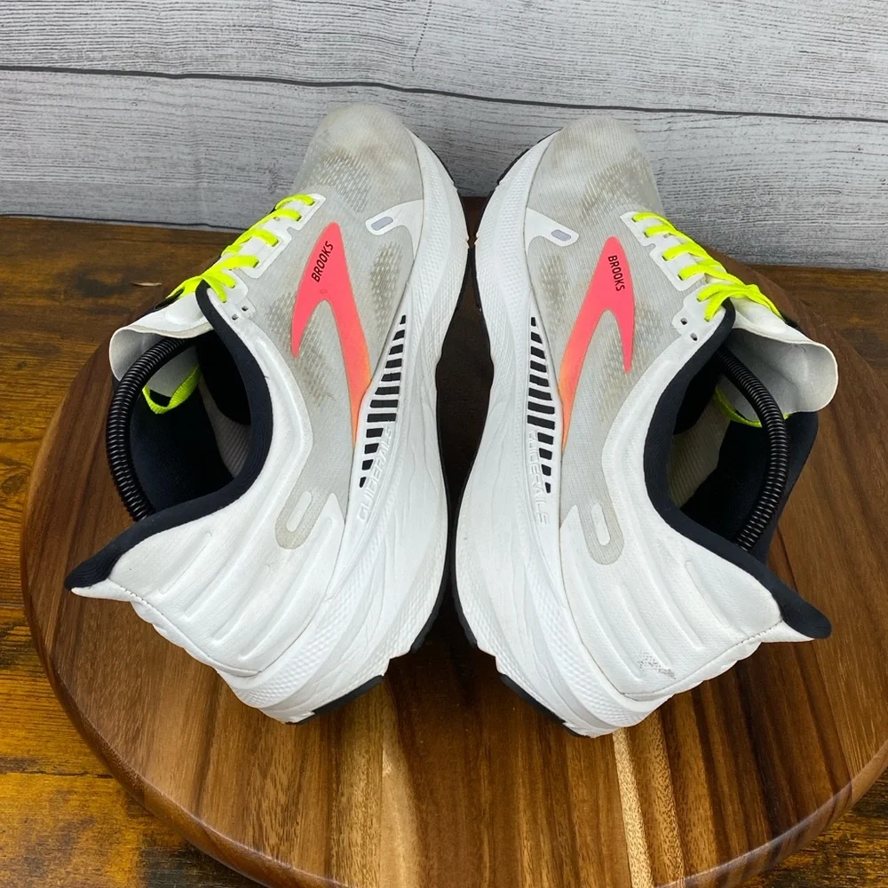 Brooks Launch GTS 9 White Pink Yellow Running Shoe 1103871D148 Men’s Size 14